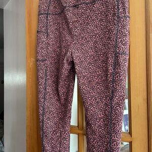 *NEW YEARS SALE*Chicos Zenergy -Animal Print leggings w/ Pockets size 2R